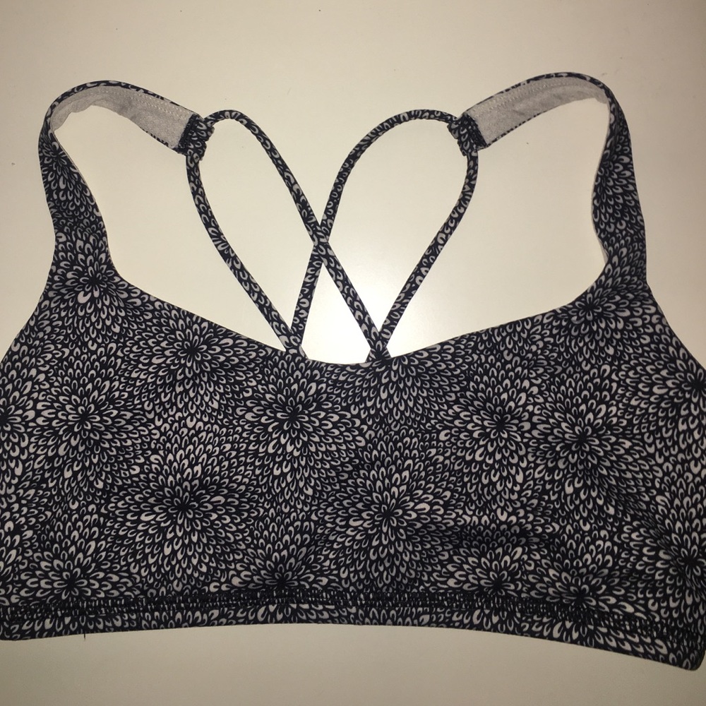 Lulu lemon Free to Be bra